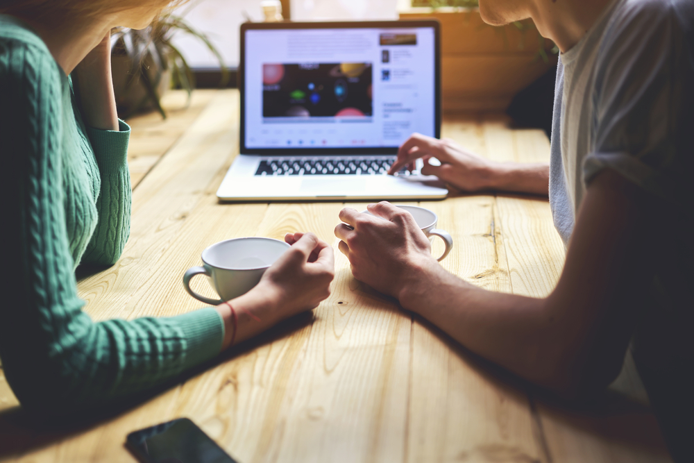 Homepage Essentials That Stop Visitors From Clicking Away